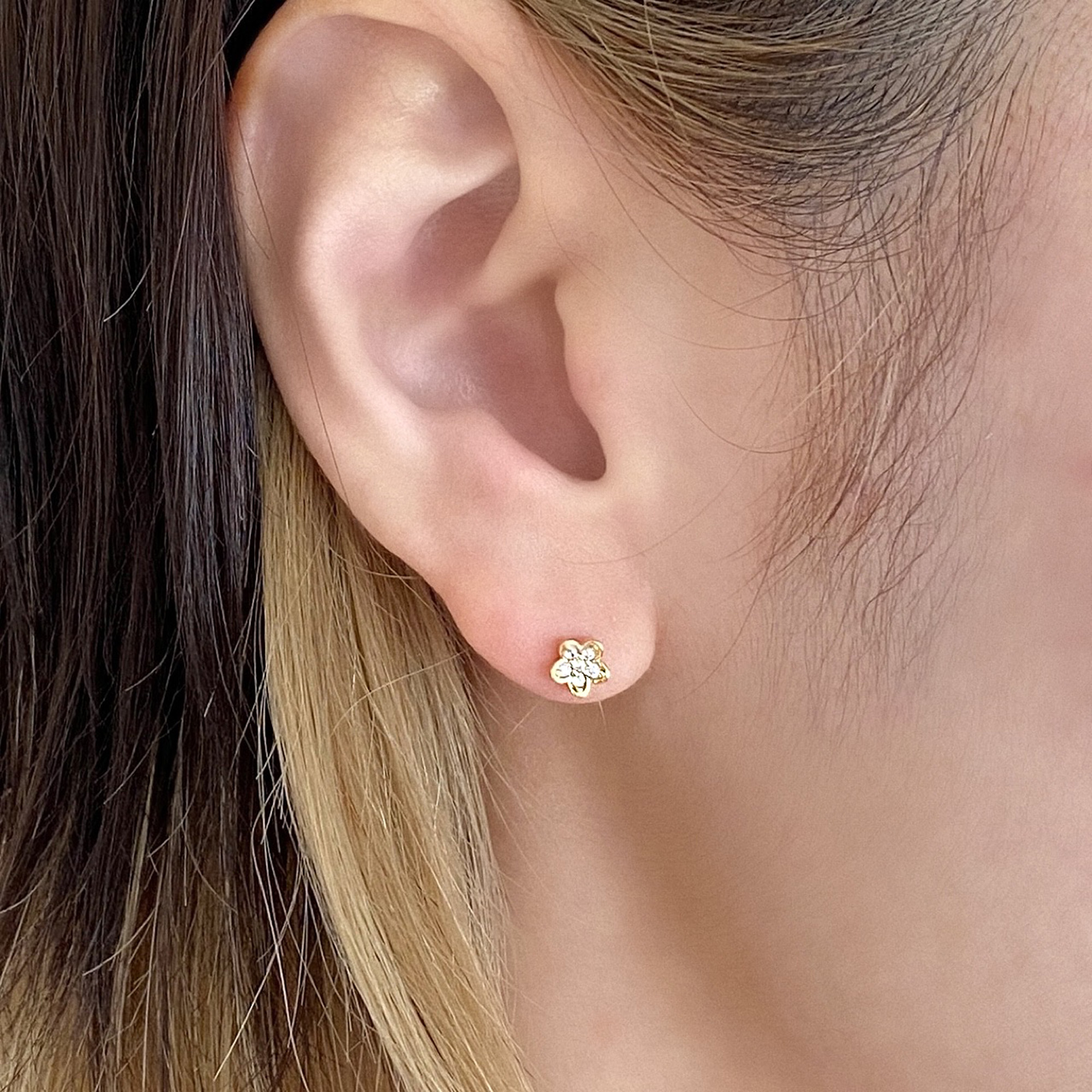 [SE4523] Silver 925 White Cubic Flower Earring